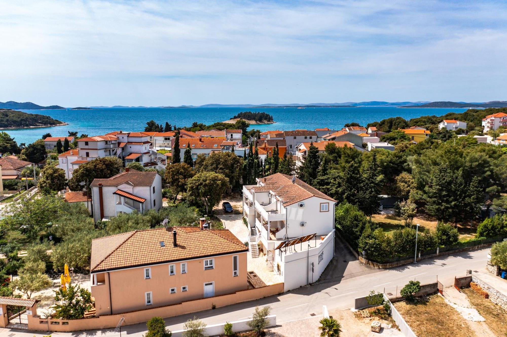 Apartments With A Parking Space Pakostane, Biograd - 22375 Kültér fotó